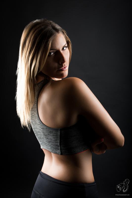 annuaire photographes suisse romande, Shooting Sportif avec Leila - http://www.photoshoot.ch - Séb de Vevey