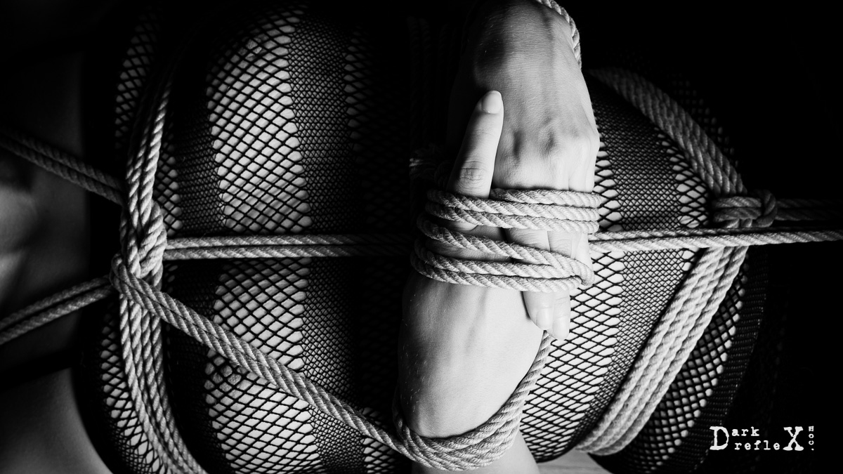 annuaire photographes suisse romande, Shibari - http://www.darkreflex.com - DarkReflex de Genève