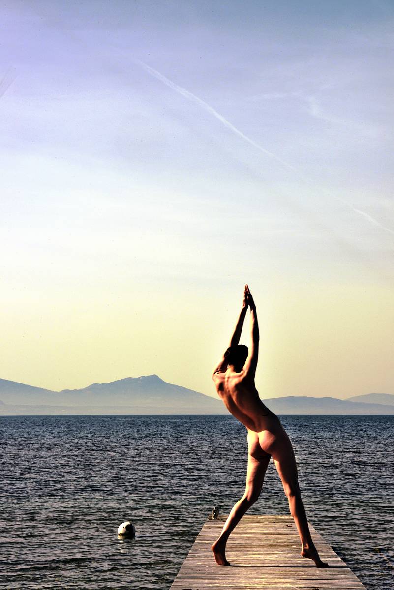 annuaire photographes suisse romande, denisa strakova, préverenges, 2022-04-12  omaggio a hodler (?) - http://kenchikuphoto.blogspot.ch/ - kenchikuphoto de lausanne