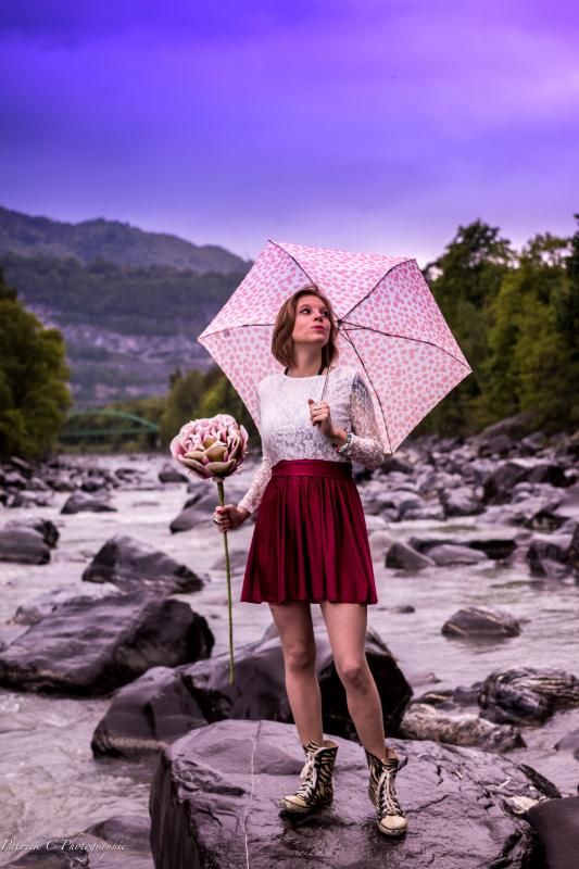 annuaire photographes suisse romande, Portrait original les pieds dans le Rhône - http://www.patrickcphoto.com - Patrick C de Saint Maurice