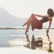 Fille en levitation audessus du lac Leamn au couché de soleil - fredvaudroz de Montreux. Annuaire photographe