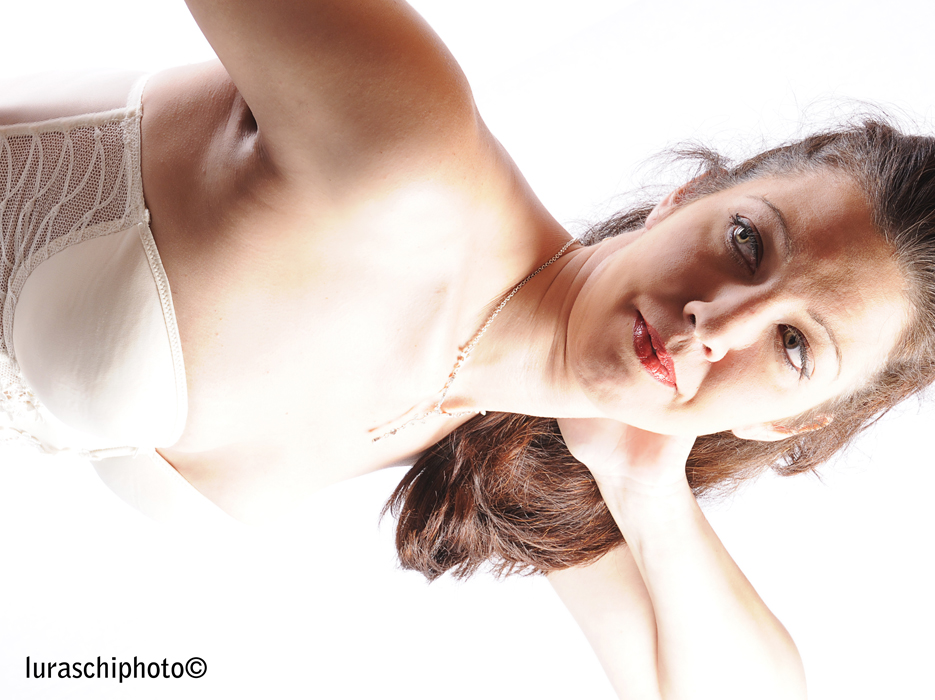 Barbara : , www.luraschiphoto.ch, annuaire photo modele