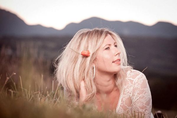 Blondy : Coquelicot'romantique 2012, ns:L. Kolly, annuaire photo modele
