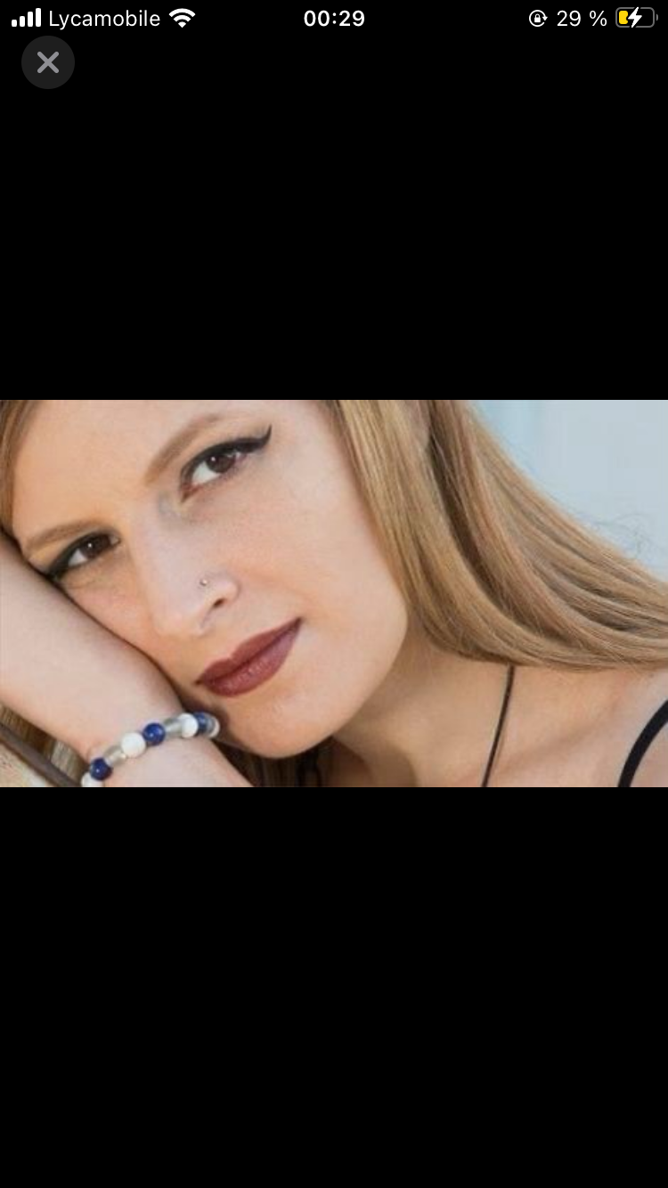 Eliane  :  Vevey séance , ns:V, annuaire photo modele
