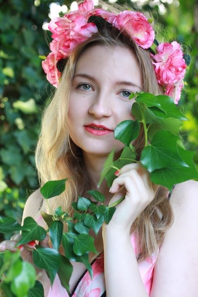 katya_geneva :  Les fleurs donnent toujours des bonnes images, ns:Alexandra Klyuchkina, annuaire photo modele