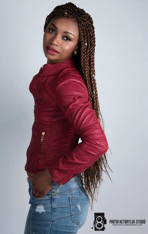 Mélos :  Twist hair, ns:Natalia Mansano, annuaire photo modele