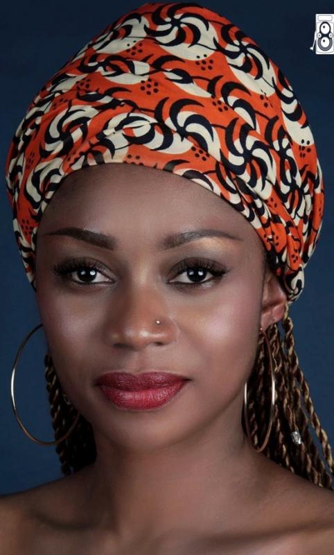 Mélos :  Turban avec Pagne Africain, ns:Natalia Mansano, annuaire photo modele