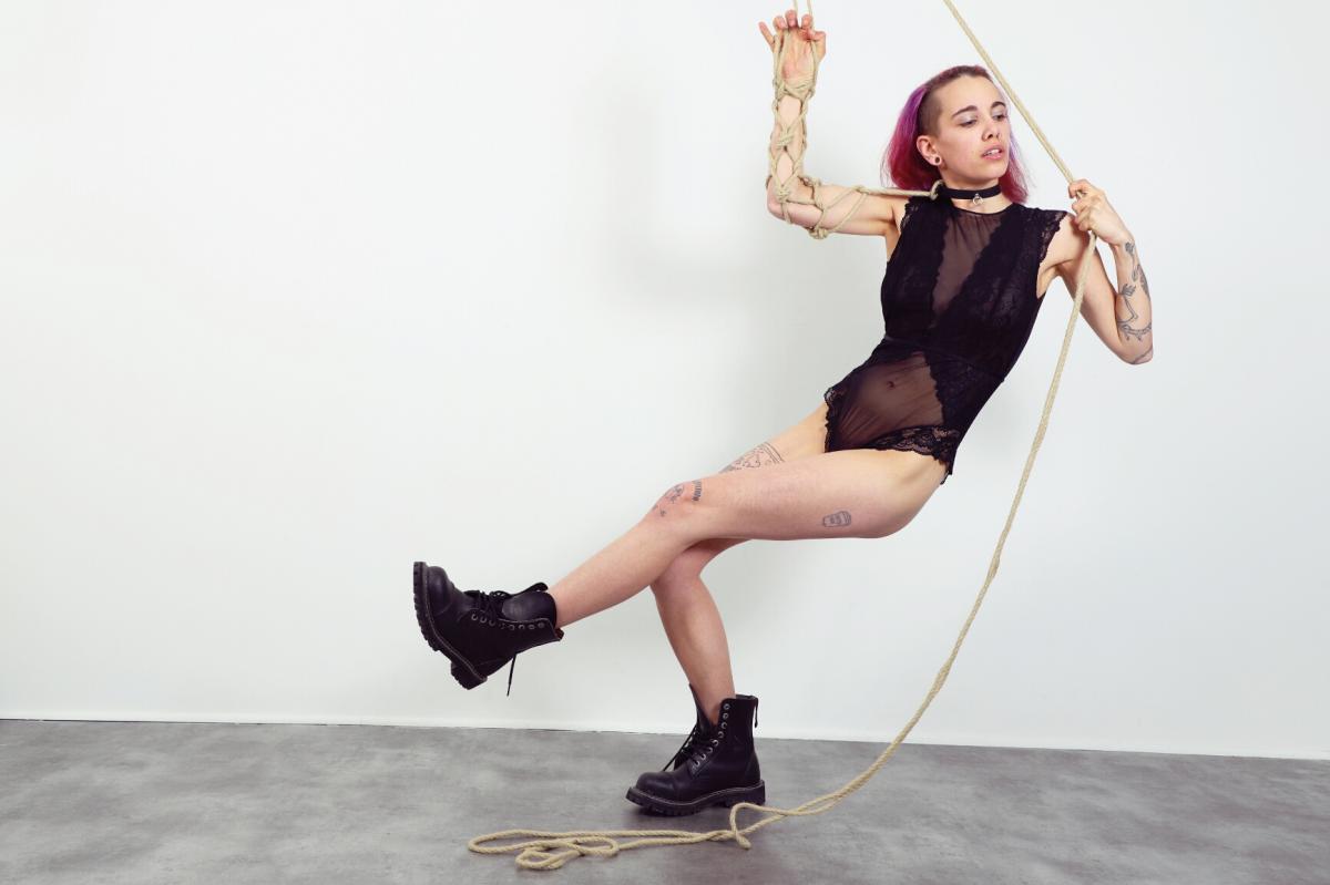 Alice Vice :  Shibari Puppet, https://www.instagram.com/art_bondage_74100, annuaire photo modele